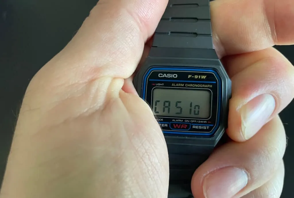 Casio F-91W digital watch image 3