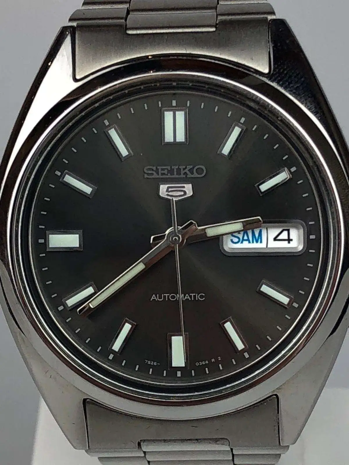 Seiko 5 SNXS79 automatic watch image 3
