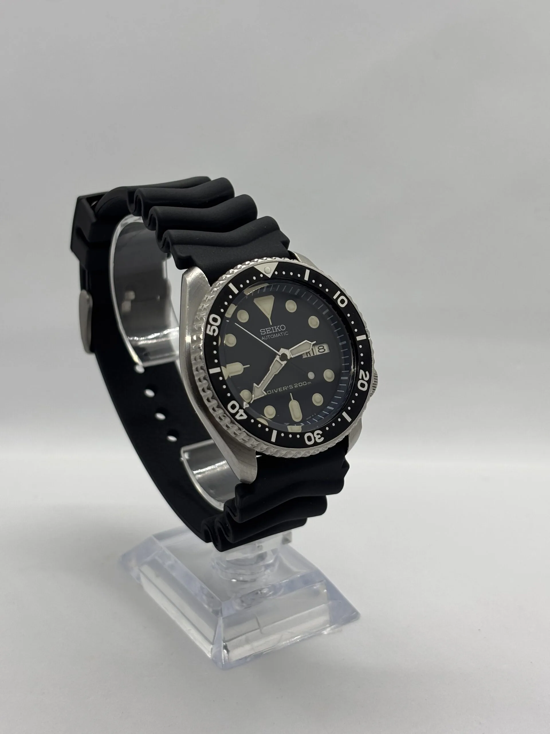 Seiko SKX007 diver watch image 2